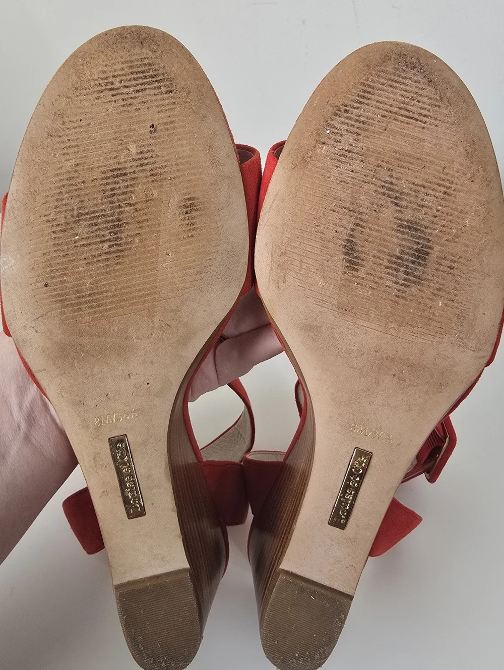 Louise et Cie Red Suede Open Toe Ankle Strap Wedge Sandal 8M Summer Date Night